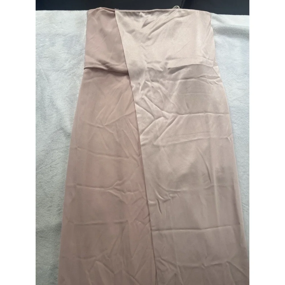 NWT Halston Heritage 'Barely Pink' Strapless Gown with Silk Overlay Size 10 - Picture 5 of 15